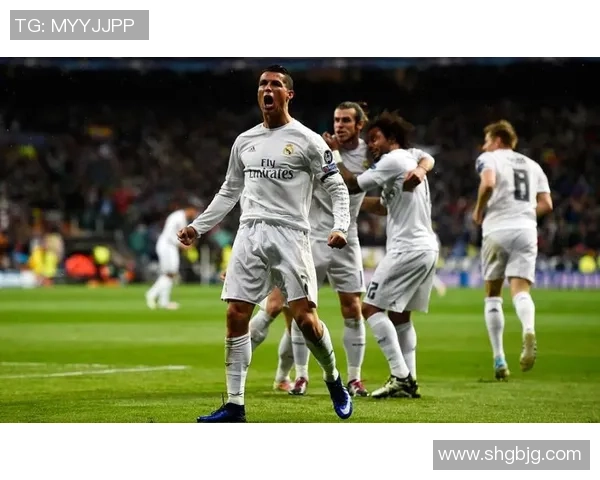 德甲激战:皇马逆转AC米兰四比三全场沸腾赛后点评引发热议