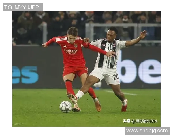 意甲焦点战那不勒斯大胜尤文图斯红牌争议引发全场热议